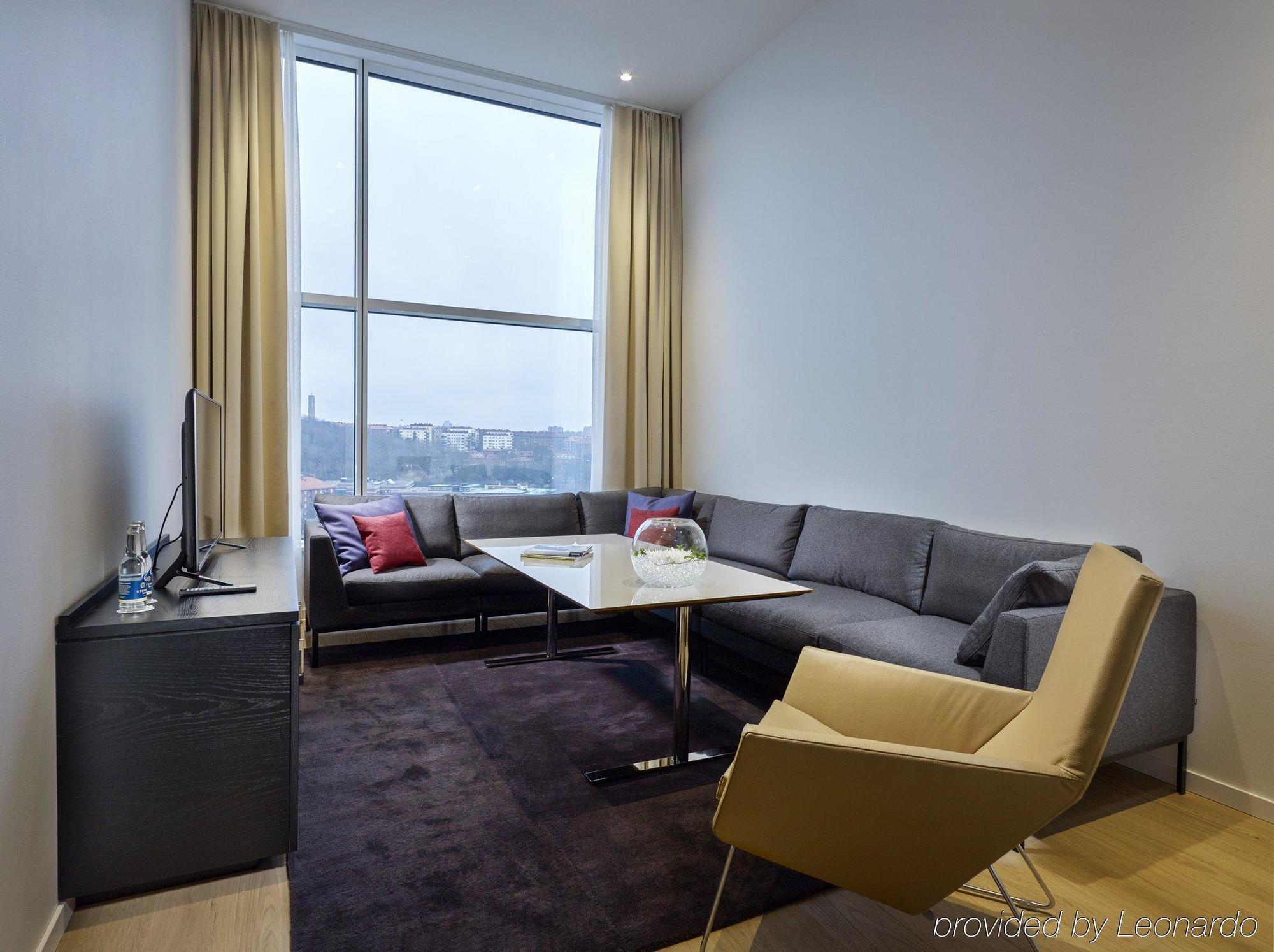 Upper House 5*